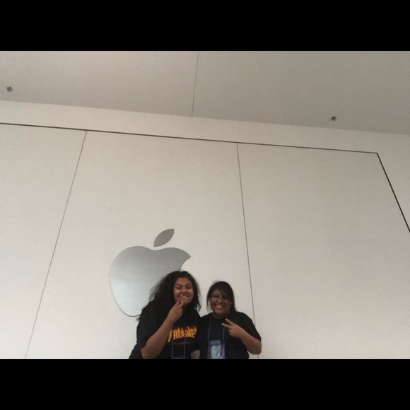 Meet your Posher, Amy - Picture 1 of 1